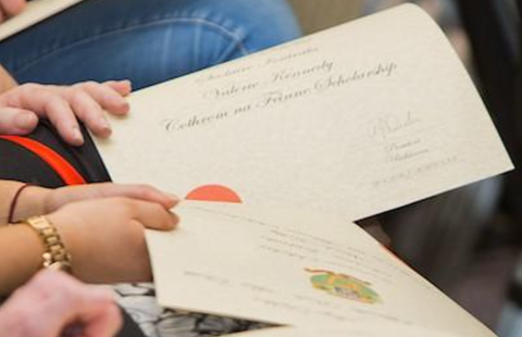 Applications open for UCD Cothrom na Féinne - Ireland\'s largest Access Scholarship. Weekly drop-in hour for application support, every Wednesday at 10am.