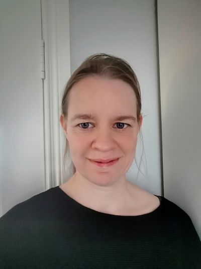 Anna Molter headshot