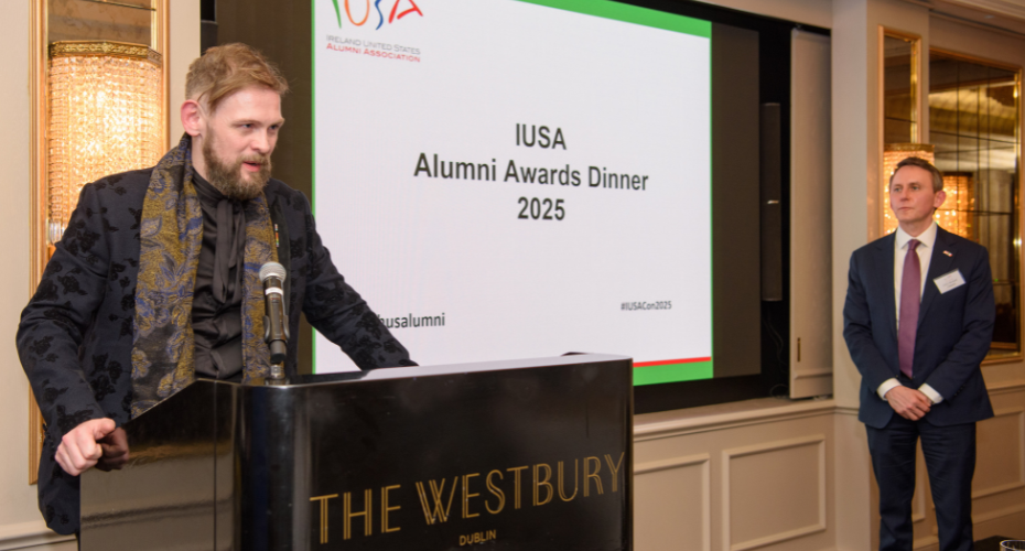 John Gilmore Accepting emerging leaders award