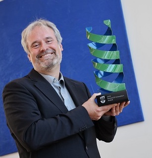Prof. Zerulla receives 2022 NovaUCD Innovation Award